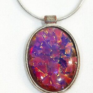 Faux Opal Confetti Oval Pendant Necklace Iridescent Silver-toned Chain Vintage